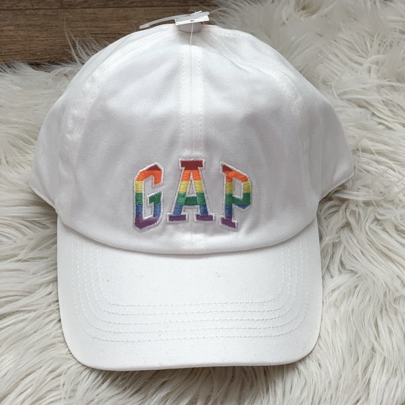 GAP Accessories - Hp!🎊Gap Logo Baseball Hat 🌈